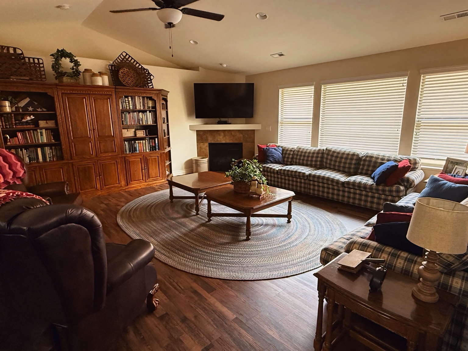 Brillax clean living room